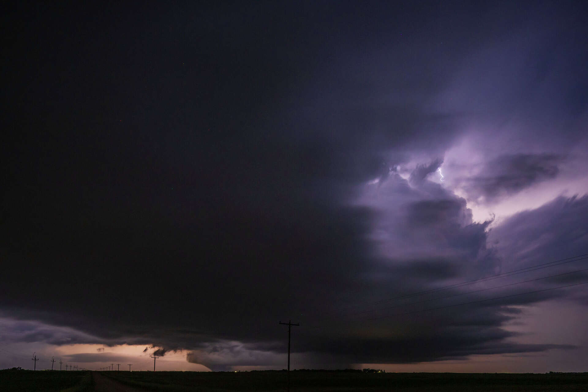 Severe storms headed to slam San Antonio, South Central Texas