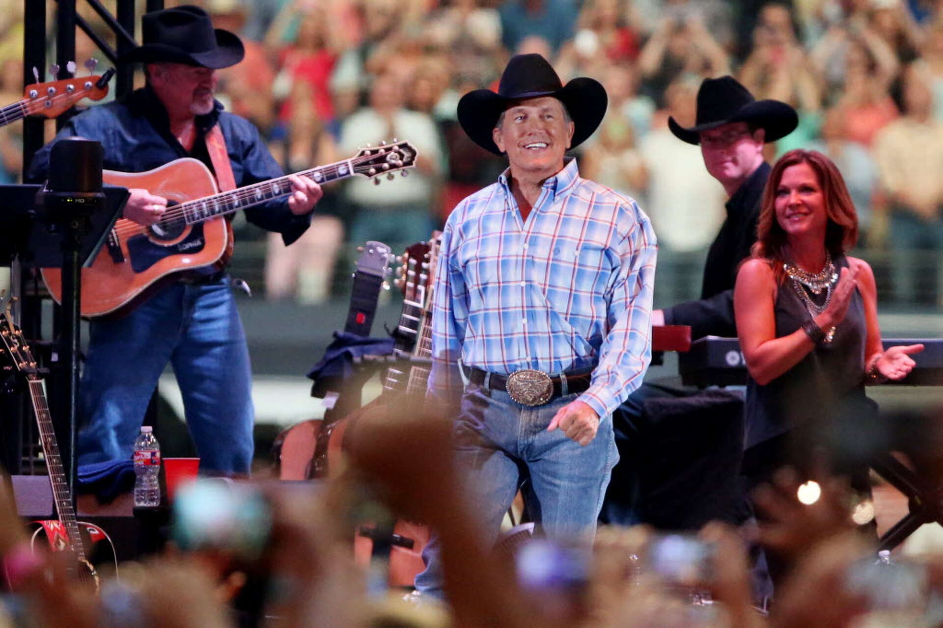 George Strait is back for a night at a historic Texas dance hall ...