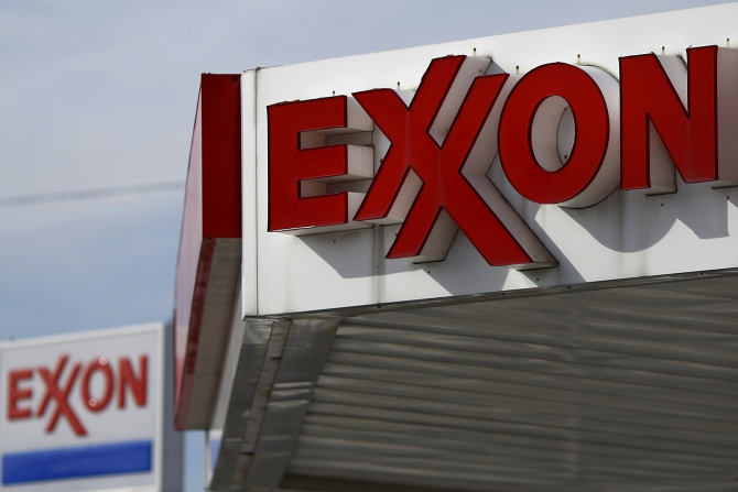 Exxon unleashes shale-drilling expertise on finding crude oil