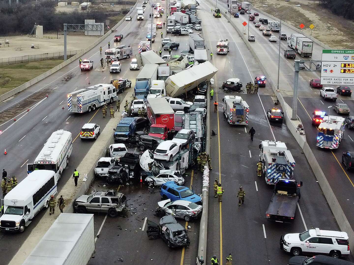 At least 6 dead in 133-car pileup in Fort Worth after freezing rain ...