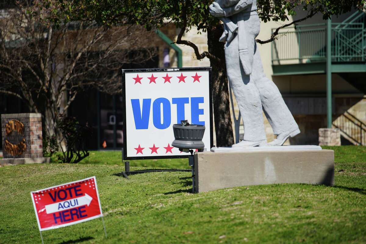 Voters in central Texas head to active polling stations to vote, Tuesday, March 3, 2026, in Austin, Texas. (Ricardo B. Brazziell/Austin American-Statesman via AP)