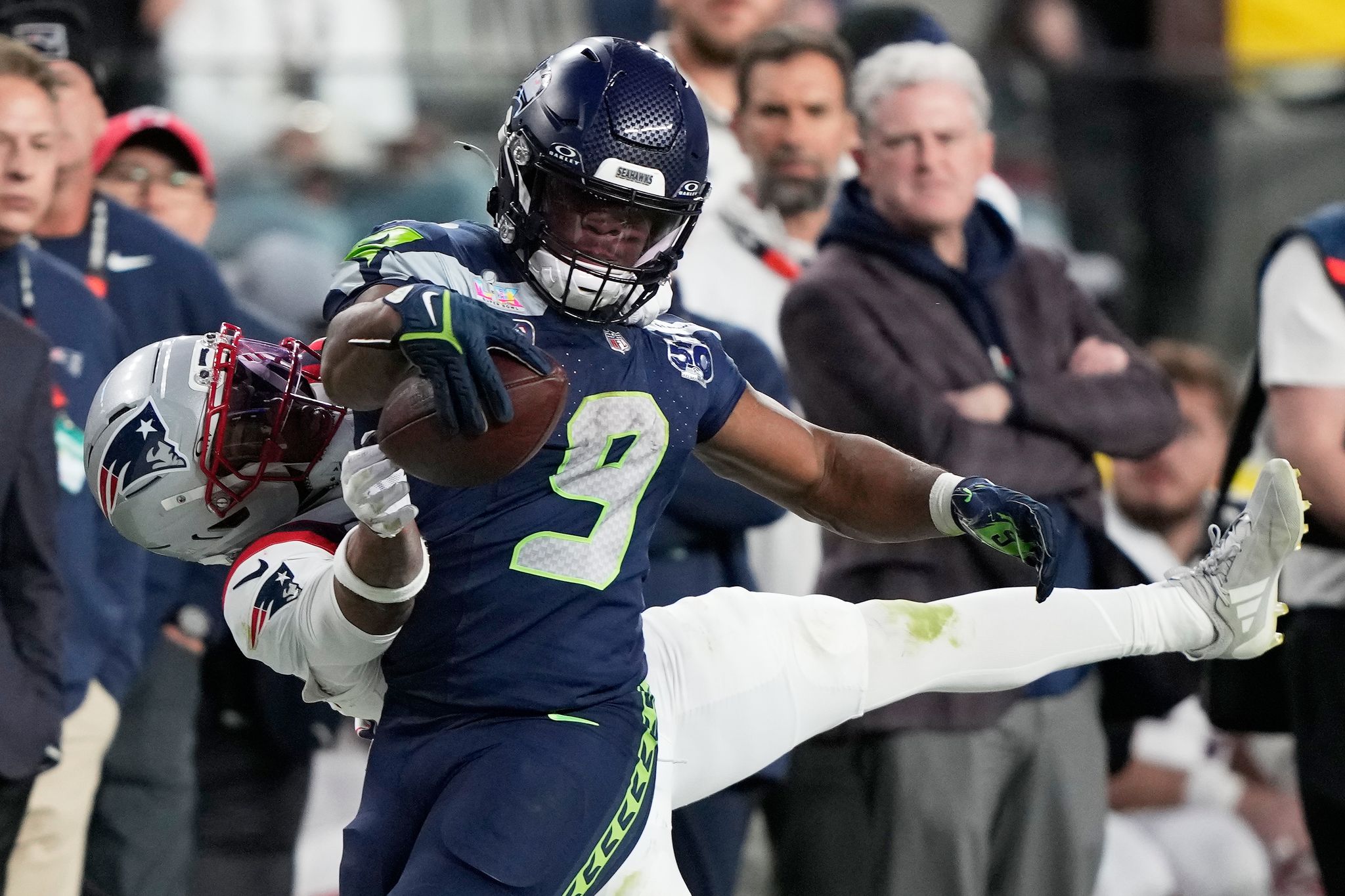 Kenneth Walker, Jugador Más Valioso del Super Bowl, es agente libre con ...