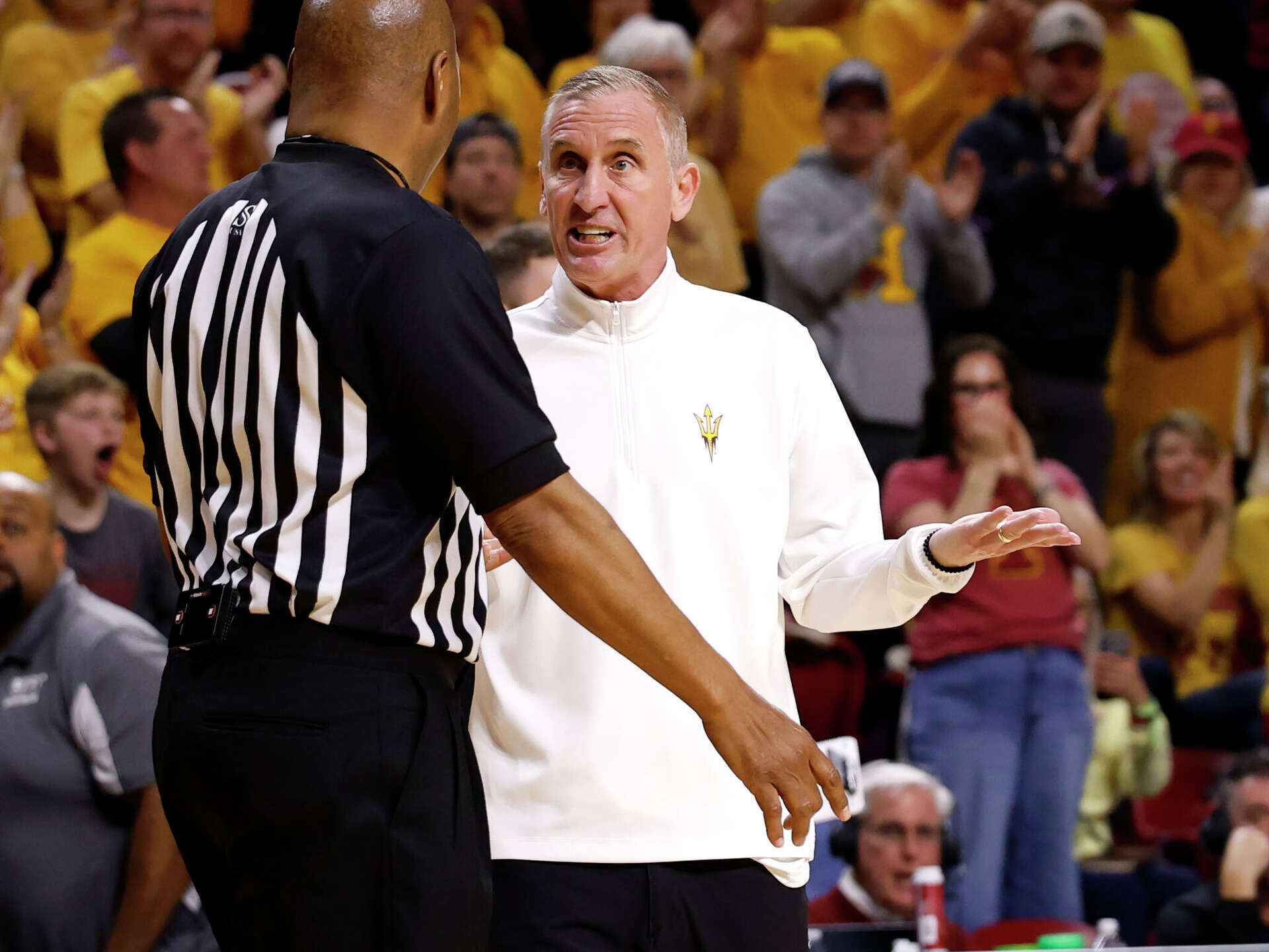 Dan and Bobby Hurley both have issues with officials Saturday