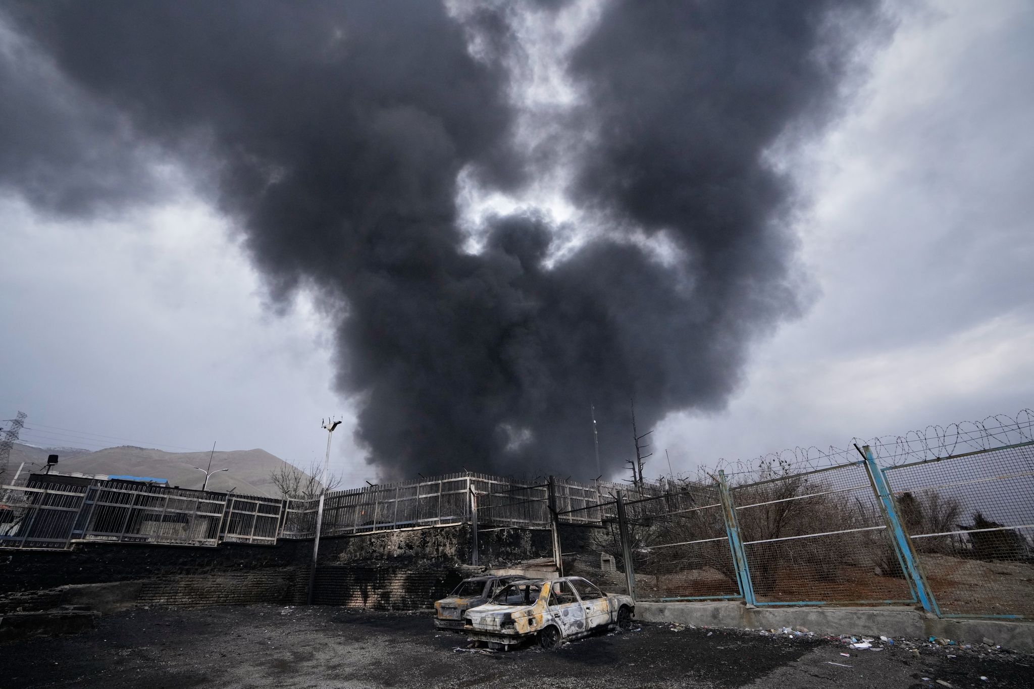 Crude oil prices surpass $100 a barrel as the Iran war impedes ...