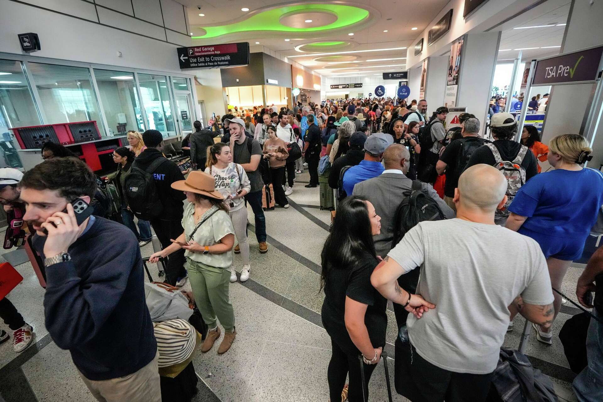 Homeland Security restarts Global Entry program after travelers faced ...