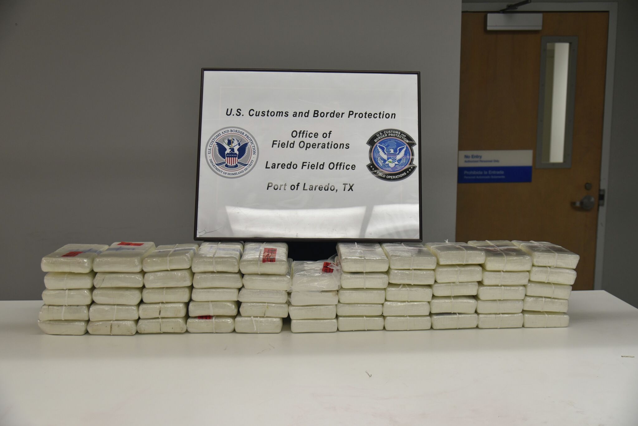 At Texas-Mexico border, feds seize $1.7 million of cocaine