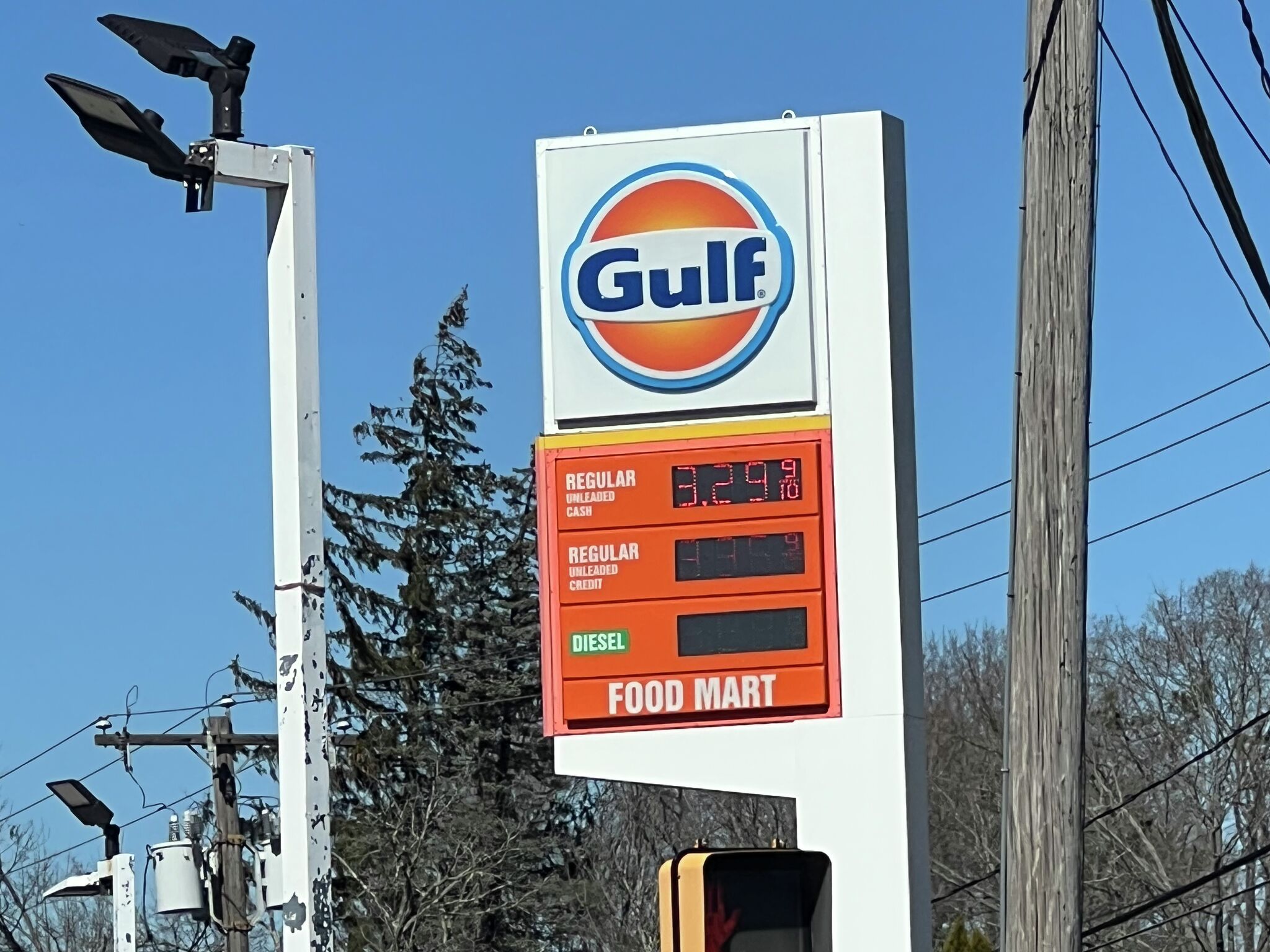 CT hit harder by gas price hikes than nearby states as U.S. average reaches $4