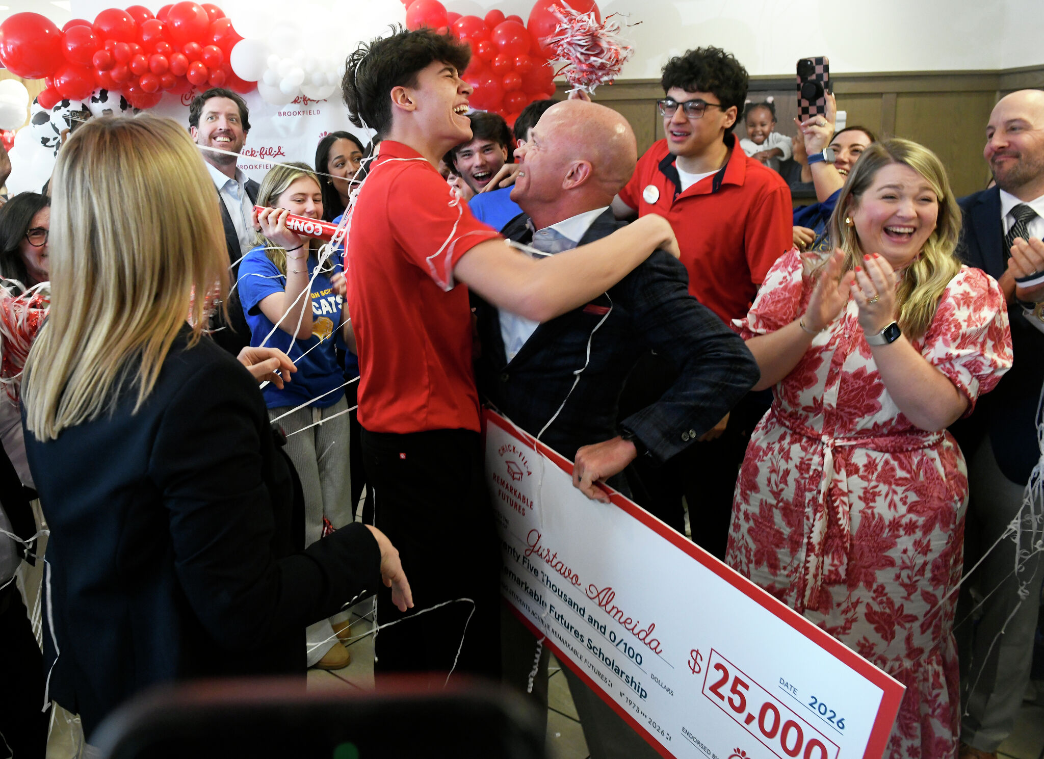Brookfield teen gets $25,000 scholarship from Chick-fil-A