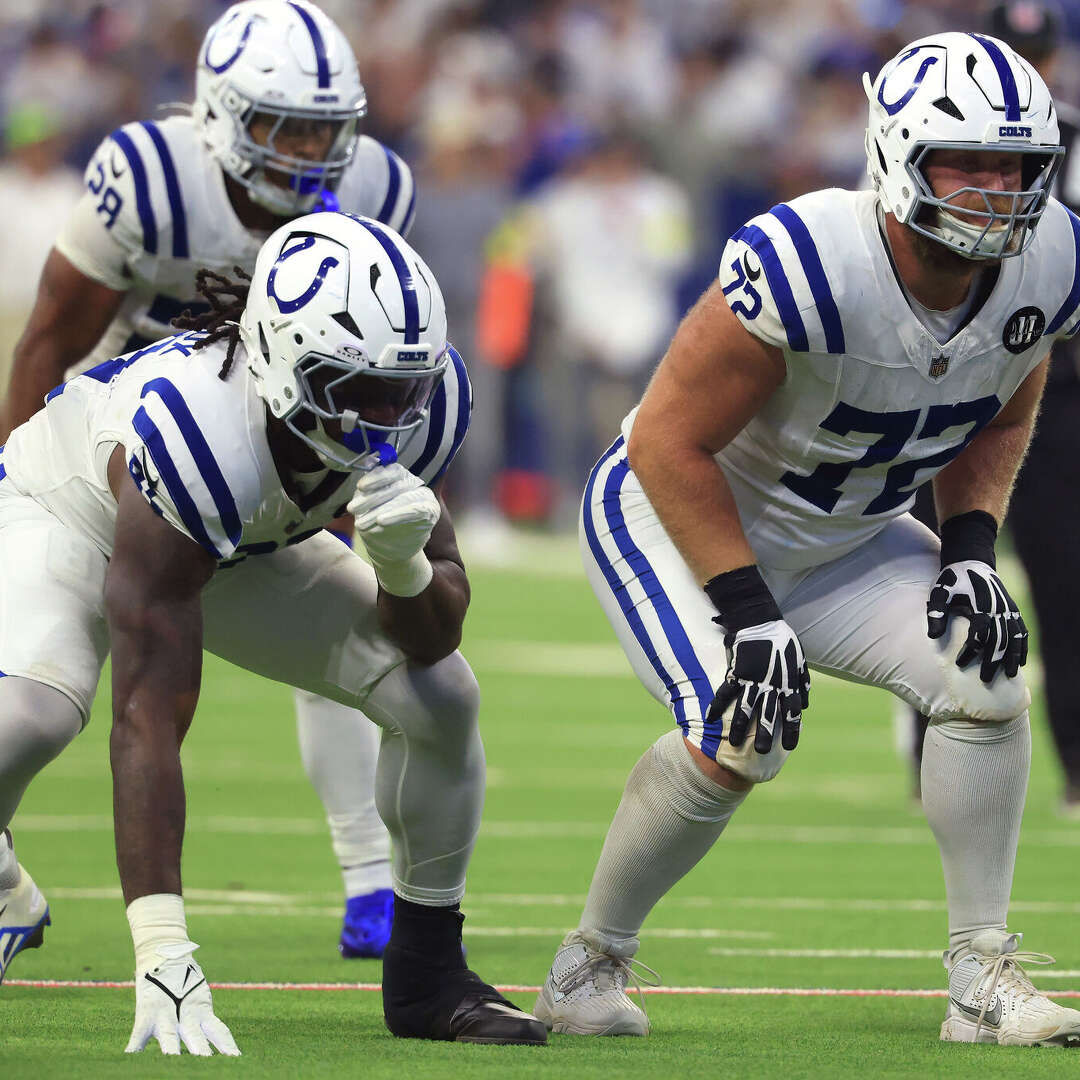 New Texans Braden Smith (72) played offensive tackle in his eight seasons with the Colts.