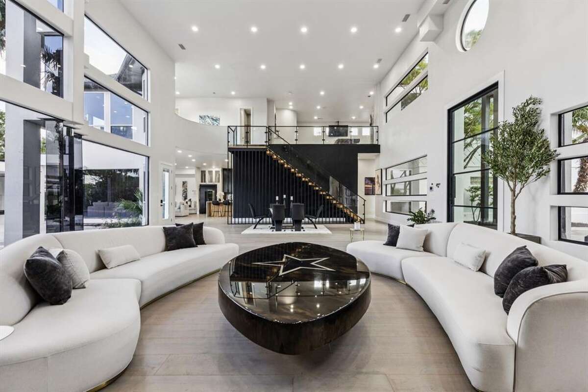 Trevon Diggs living room. 