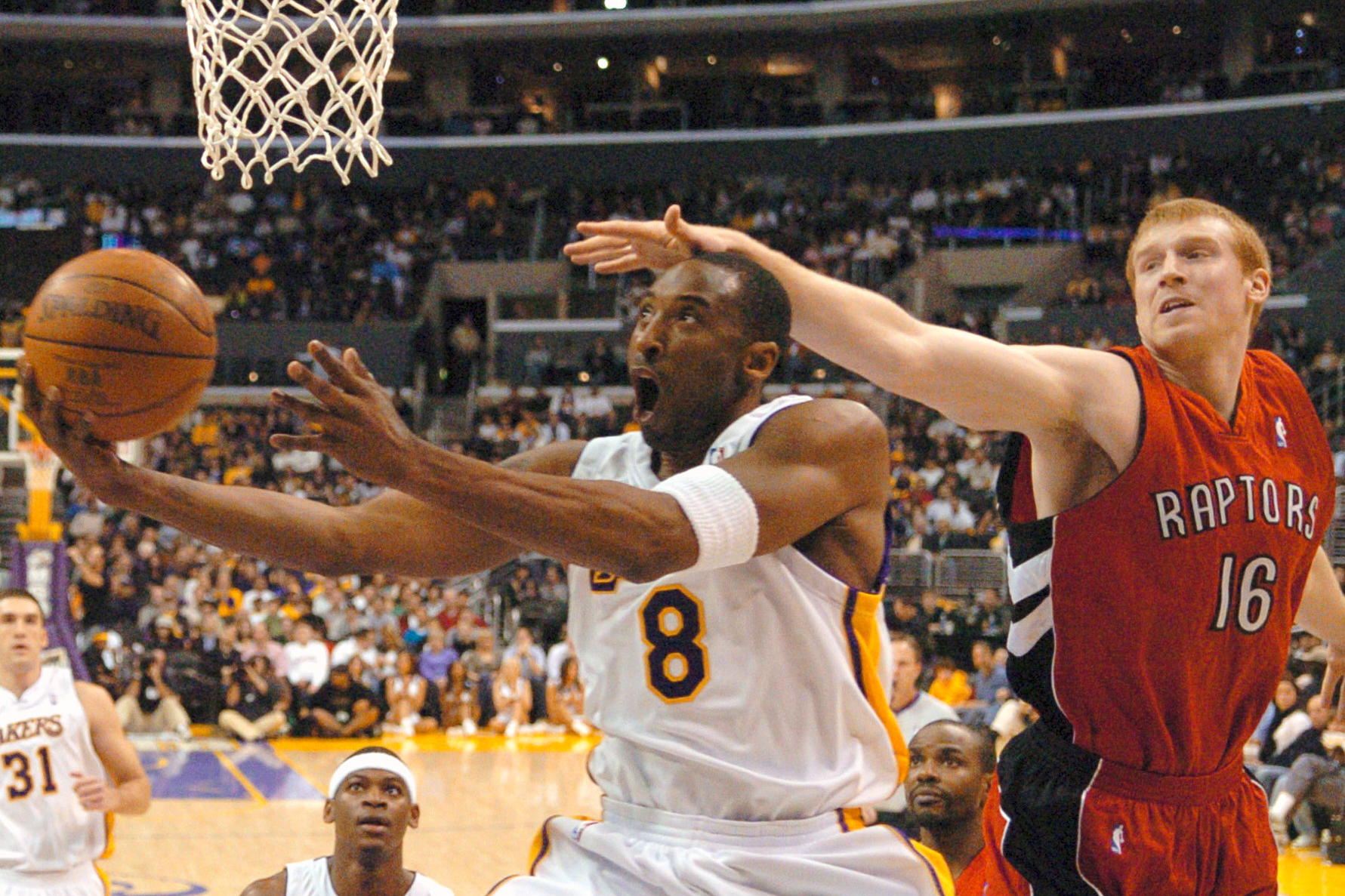 AP WAS THERE: Kobe Bryant scores 81 points