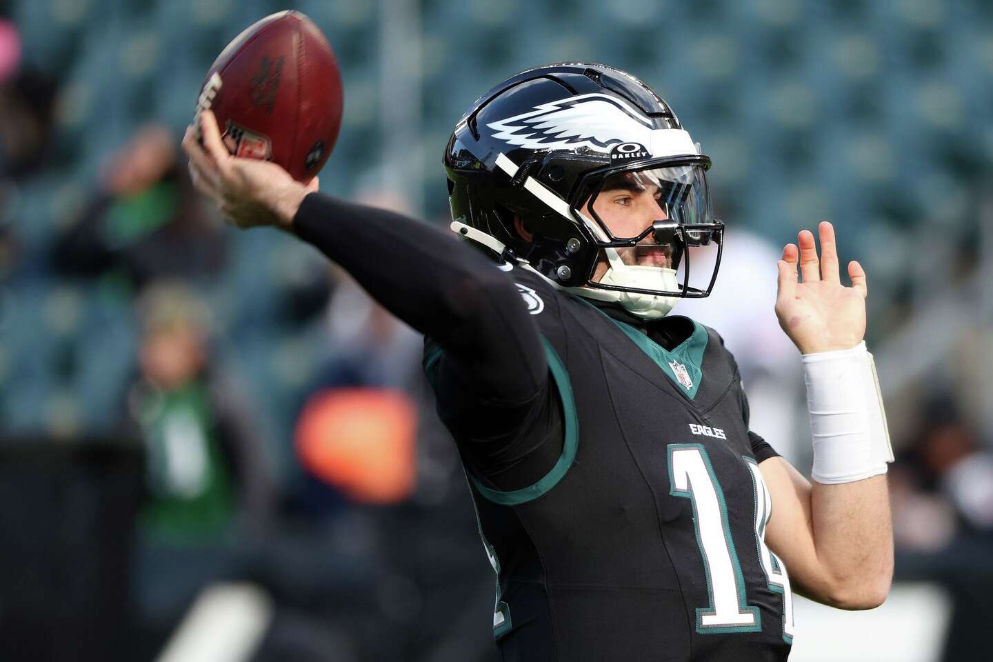 Sam Howell Signig With By adding Sam Howell, Cowboys put backup QB Joe Milton on notice