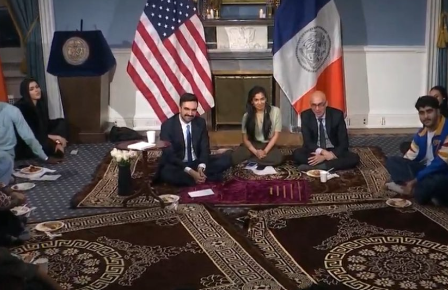 Texas lawmaker calls NYC mayor's Ramadan gathering 'repulsive'-internet erupts