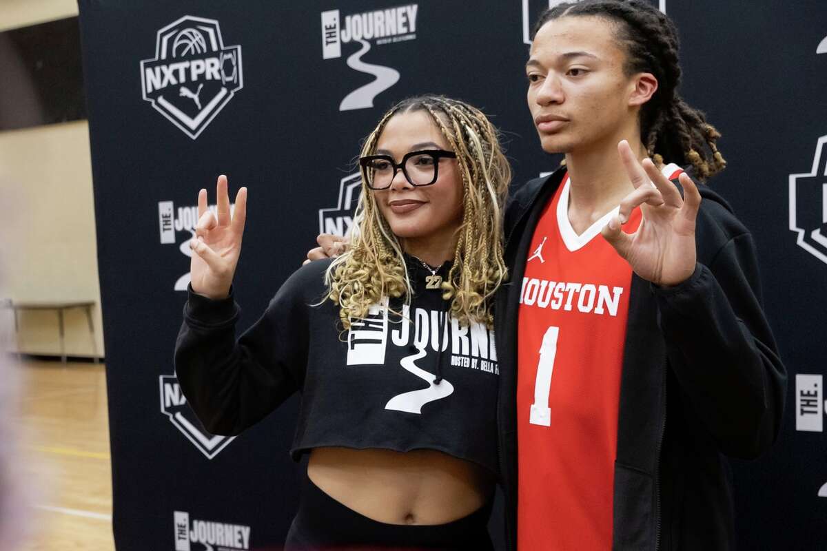 Bella and Kingston Flemings are solidifying themselves as Texas hoops royalty. 