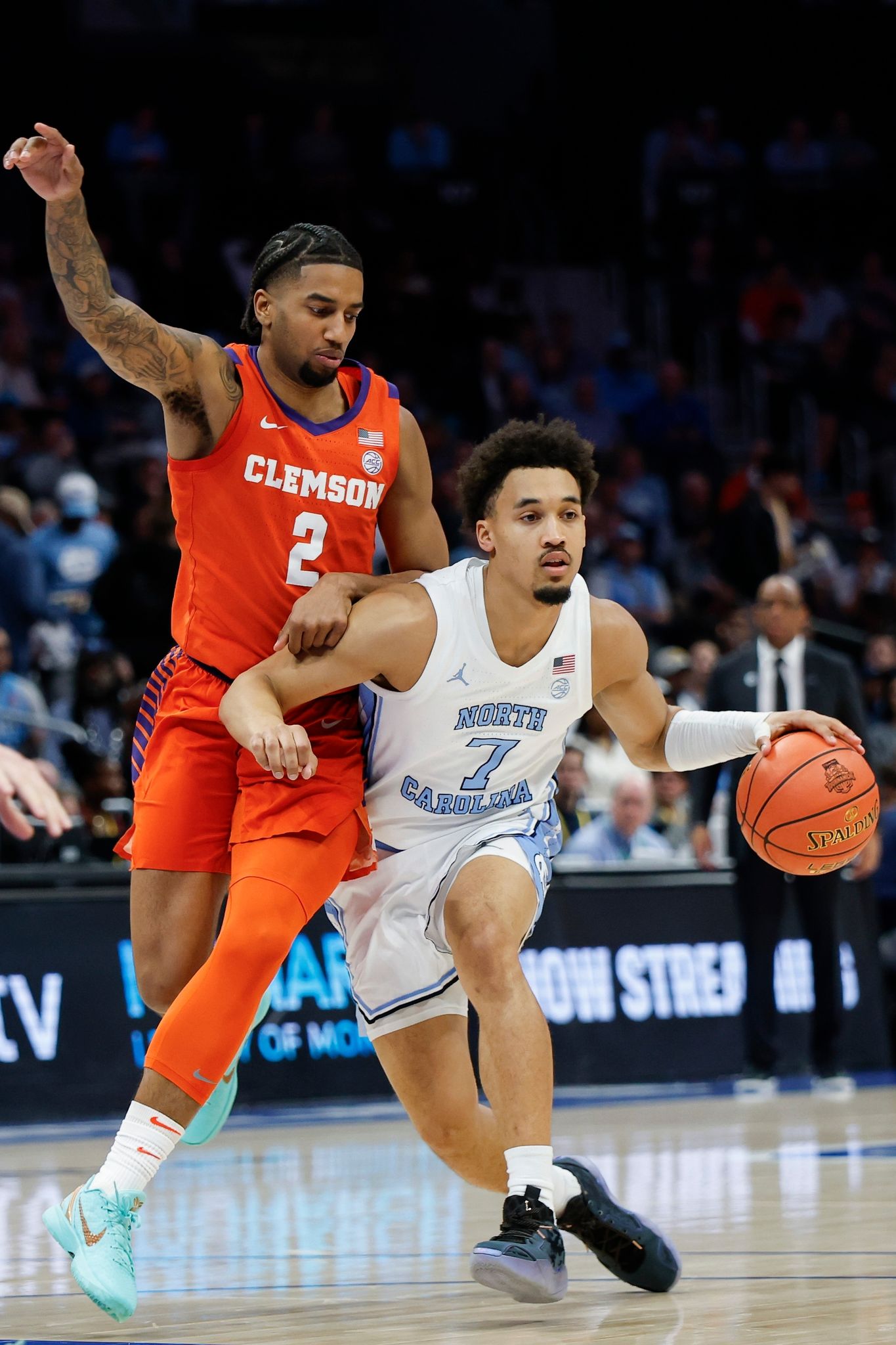 Clemson holds off furious 2nd half rally from No. 19 North Carolina to ...