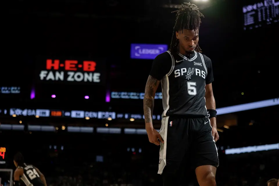 San Antonio Spurs guard Stephon Castle (5) takes a moment at Frost Bank Center in San Antonio on Thursday, March 12, 2026.