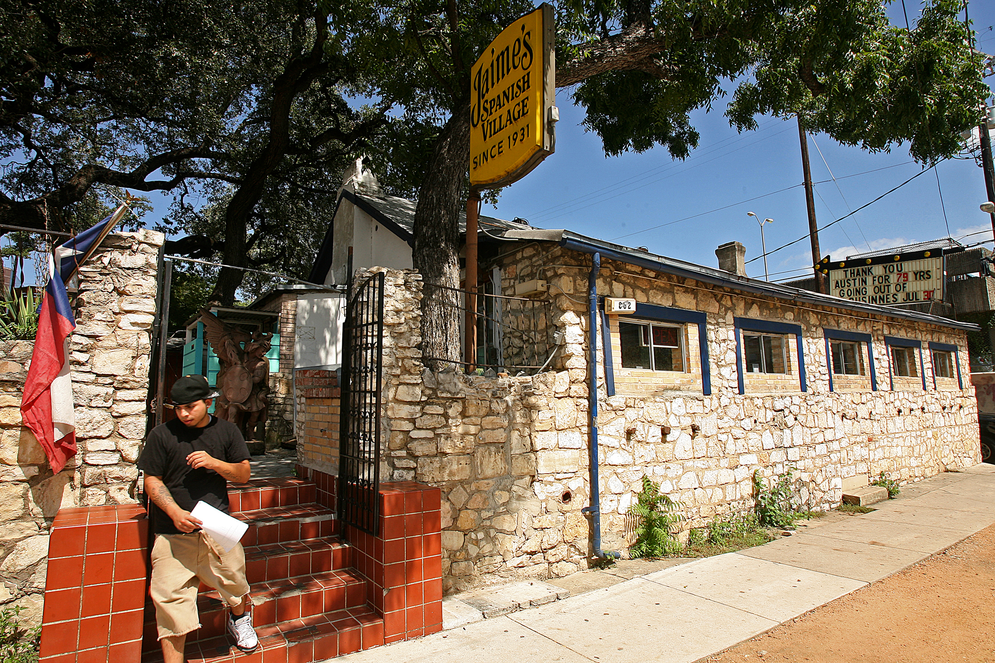 The Legacy of Tex-Mex Dining in Austin: Spanish Village and Rosie’s