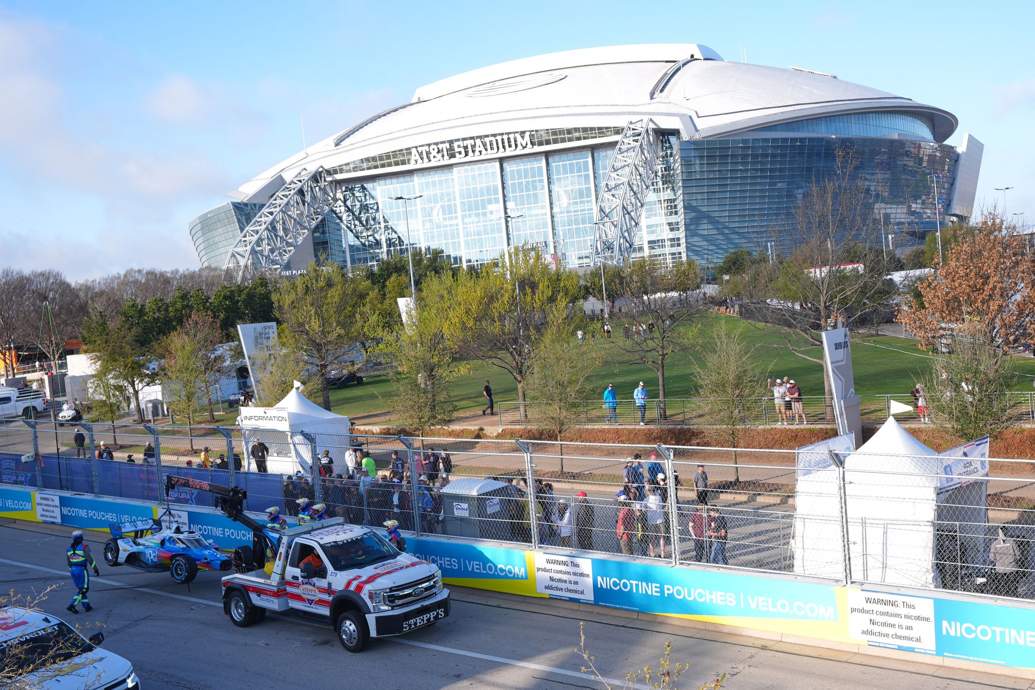 Red flag at IndyCar practice after workers spotted on temporary Texas ...