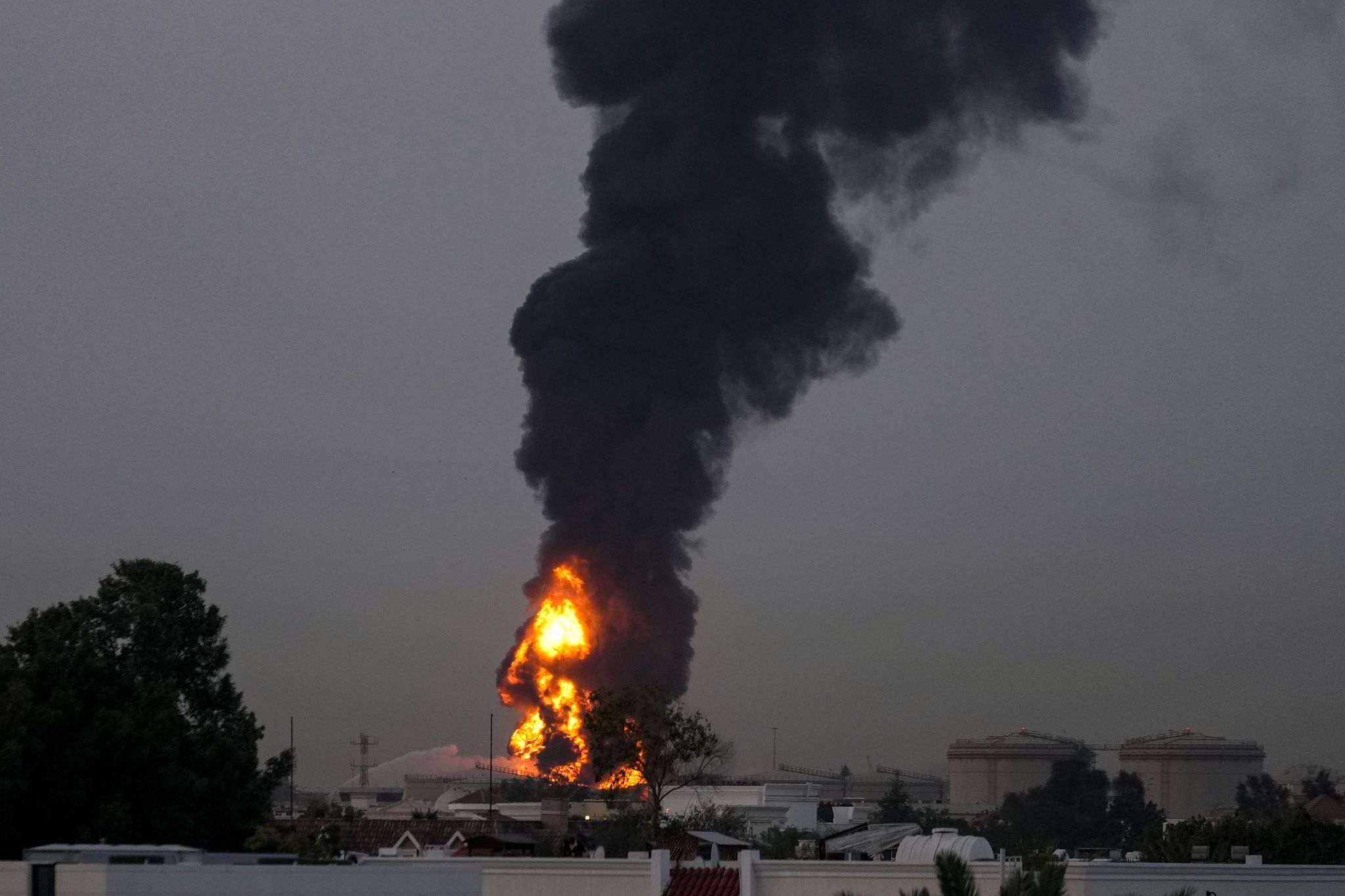 United Arab Emirates briefly closes airspace as Israel strikes Lebanon ...