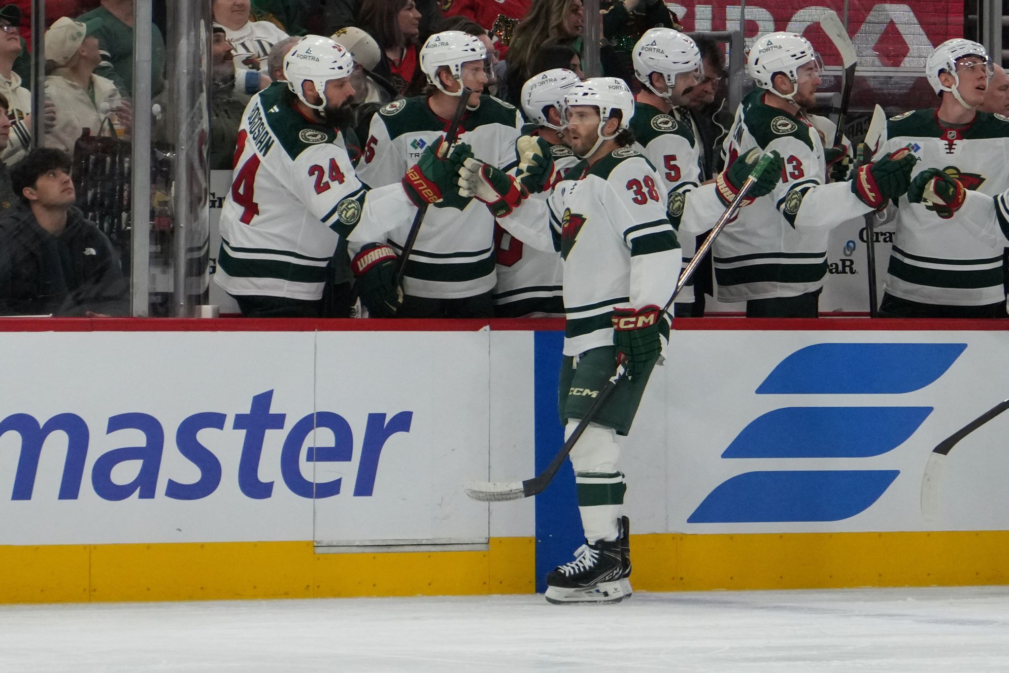 Mats Zuccarello scores in overtime as the Wild beat the Blackhawks 4-3