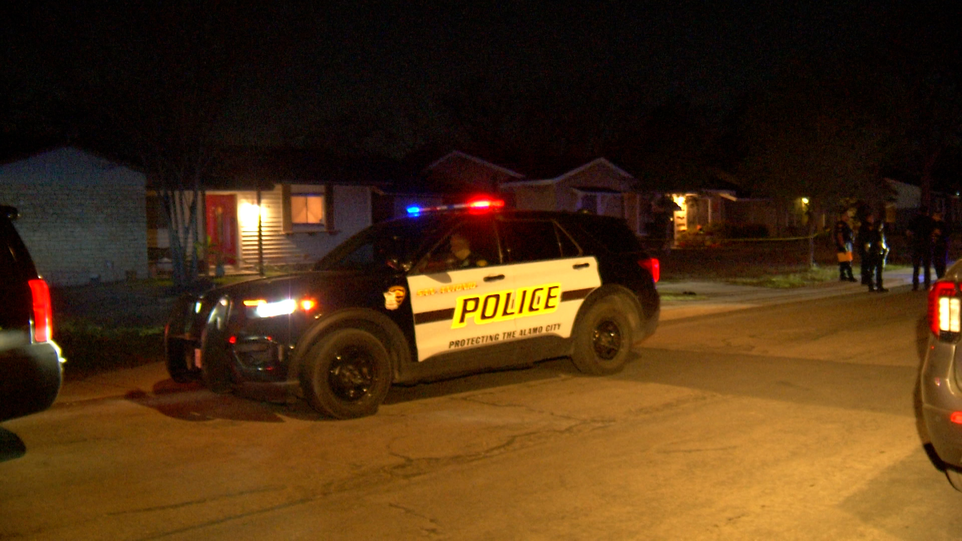 North Side shooting critically injures 16-year-old boy