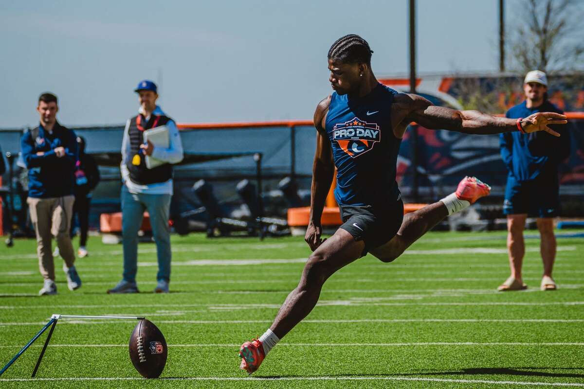 According to UTSA Athletics, Murphy ran the 40-yard dash in 4.5 seconds and drilled a 70-yard field goal during the team's pro day on Wednesday. 