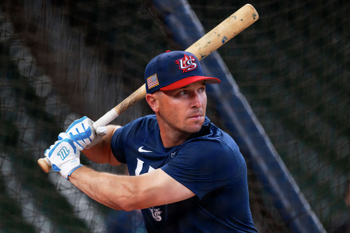 Former Houston Astros third baseman Alex Bregman has found a new way to shrink his strike zone. 