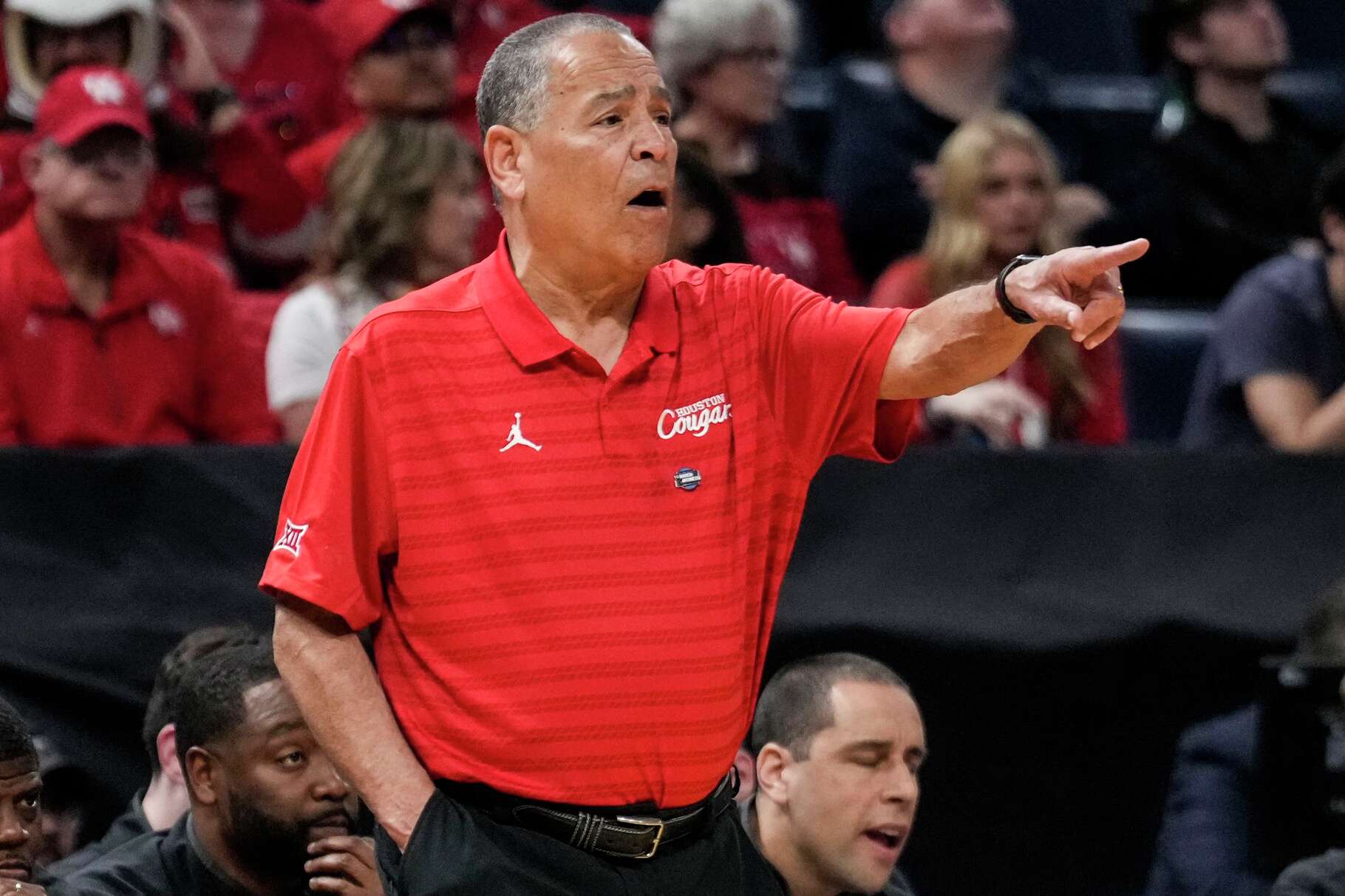 Houston head coach Kelvin Sampson makes a call from the bench against Idaho during the second half in the first round of the NCAA college basketball tournament in Oklahoma City, Thursday, March 19, 2026.