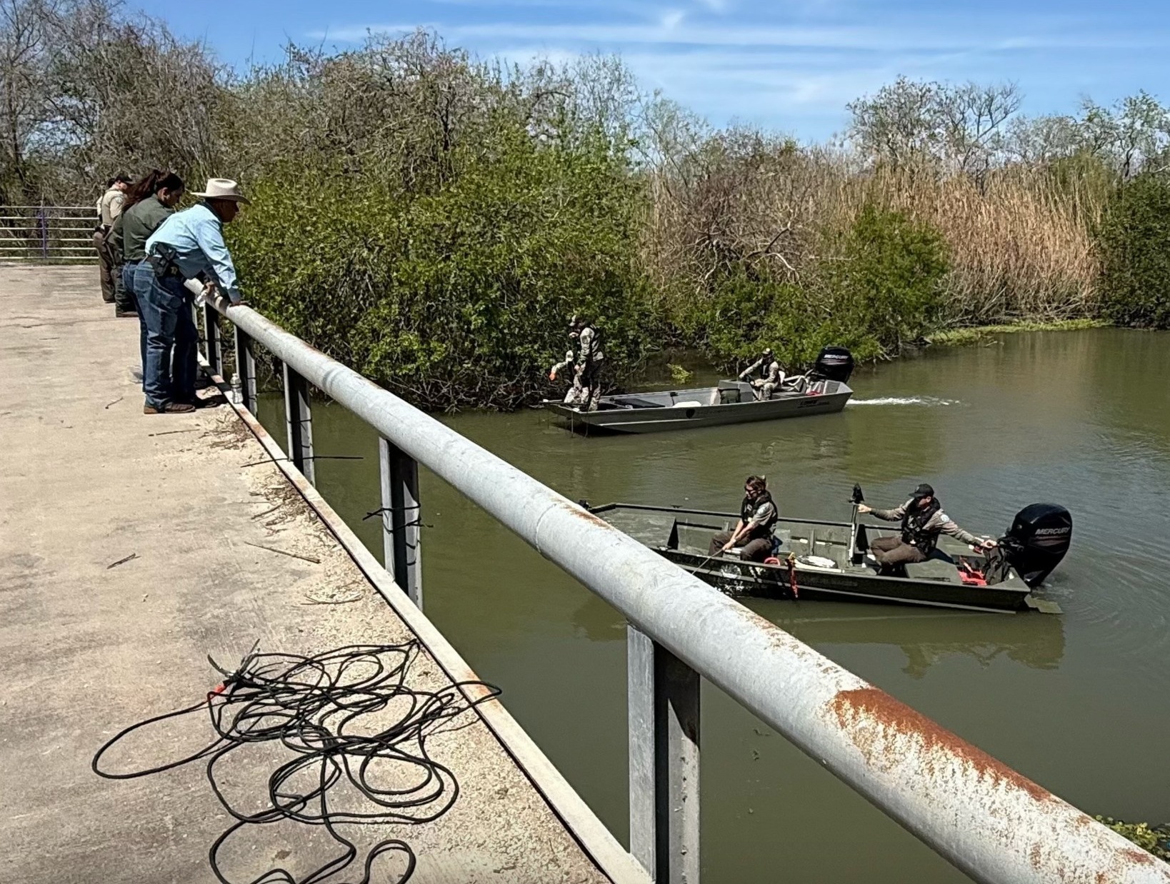 Father, 4-year-old son drown off South Texas coast
