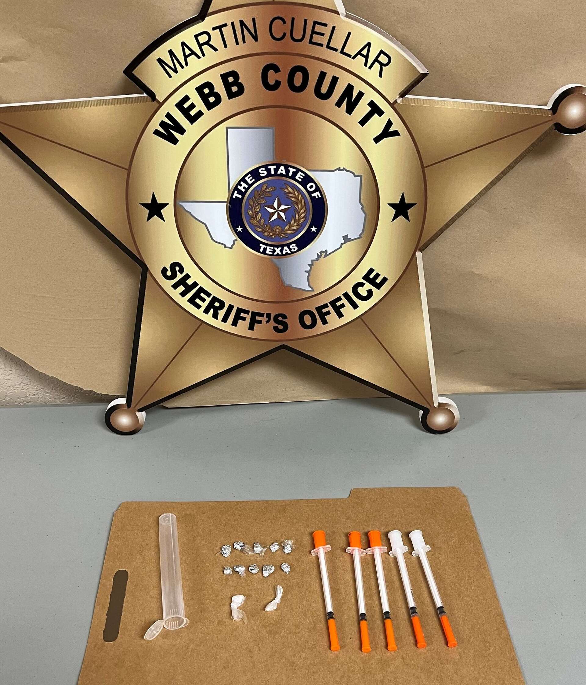 WCSO: 3 men with warrants arrested after drug stop in Laredo