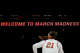 Ashton Judd (21), guardia de los Longhorns de Texas, regresa para defender en la segunda mitad mientras los Longhorns de Texas juegan contra los Bears del Estado de Missouri en la primera ronda del Torneo de Baloncesto Femenino de la NCAA en el Moody Center en Austin, el 20 de marzo de 2026. Texas ganó el juego 87-45.