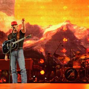 'H-town, what it do, baby?': Parker McCollum celebrates family and heroes at Houston Rodeo show