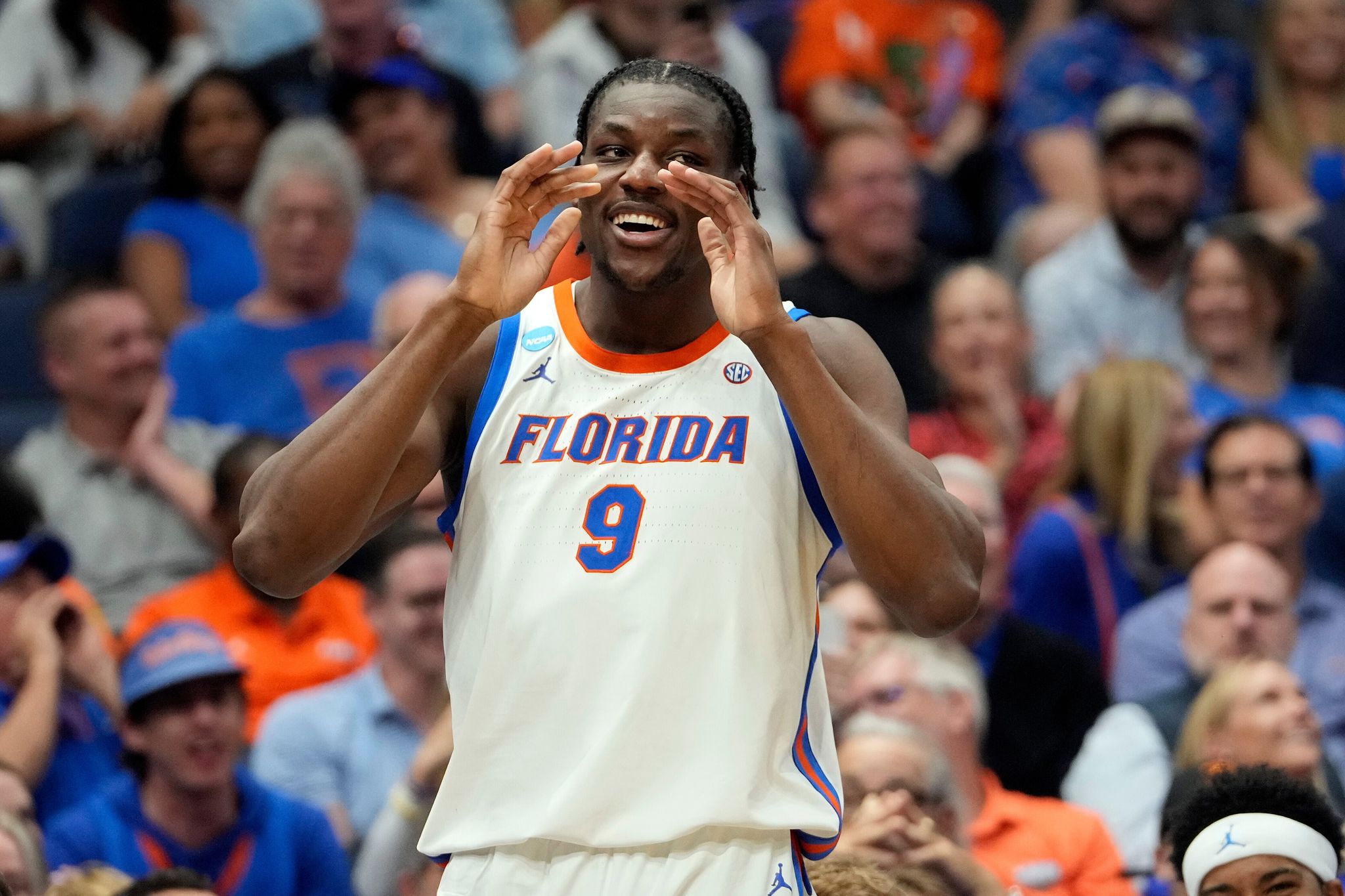 Florida startet Titelverteidigung mit 59-Punkte-Kantersieg gegen Prairie ...