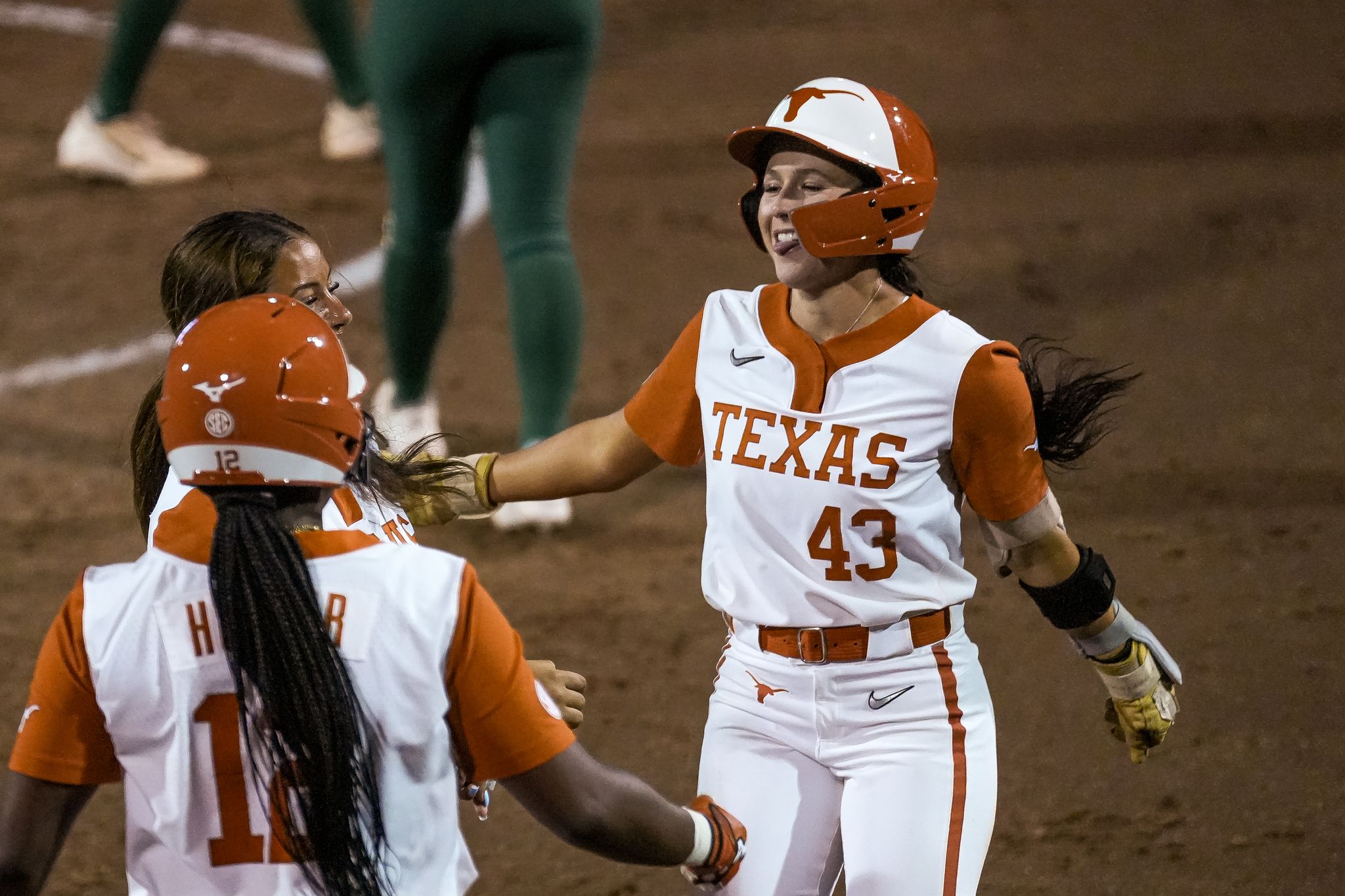 Texas Softball vs. Alabama: April 2, 2026, at Rhoads Stadium