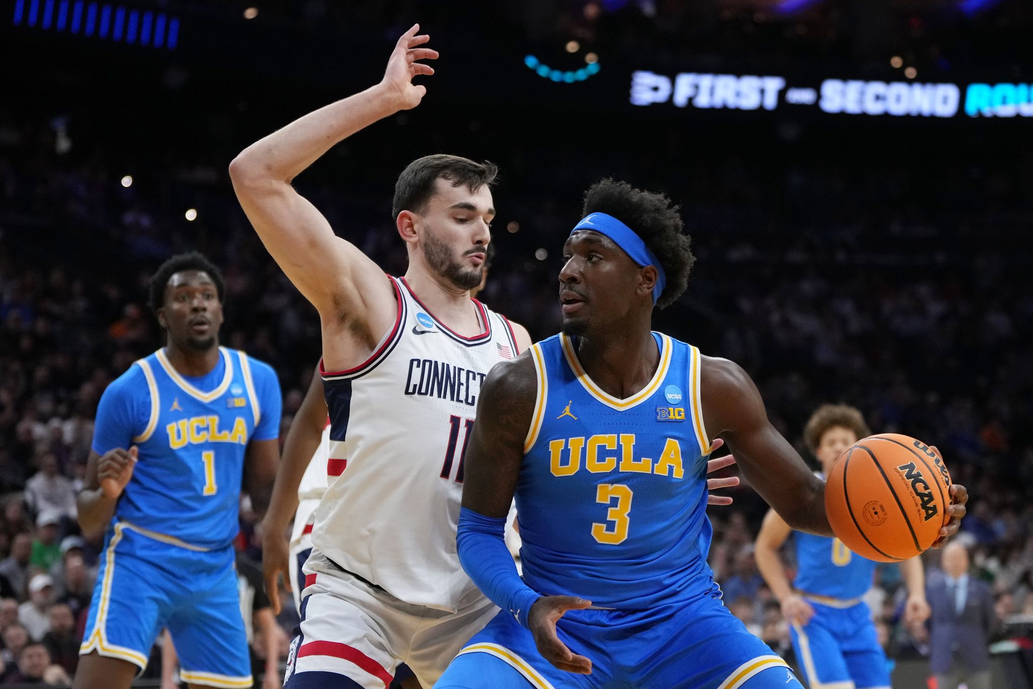 Karaban scores 27 points and sends UConn back to the Sweet 16 with