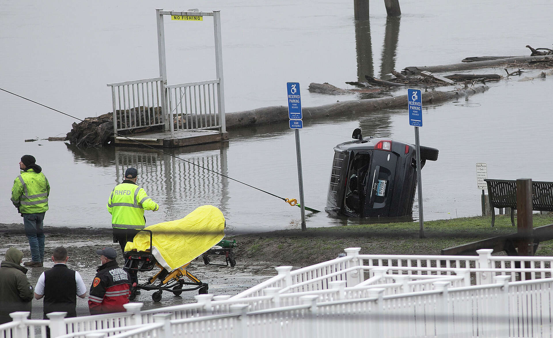1 rescued after car plunged into CT River in Rocky Hill, official says