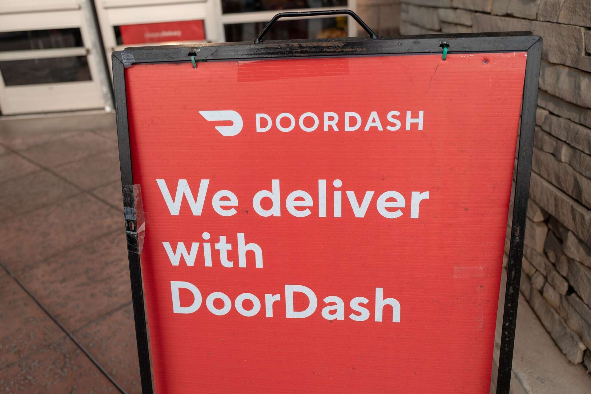 DoorDash starts emergency gas price relief program for drivers