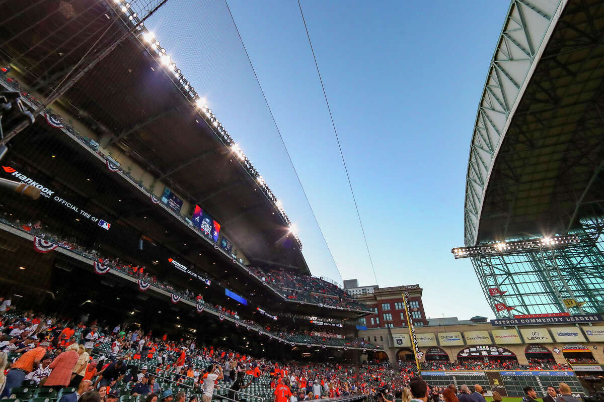 Will Daikin Park open the roof for opening weekend? 