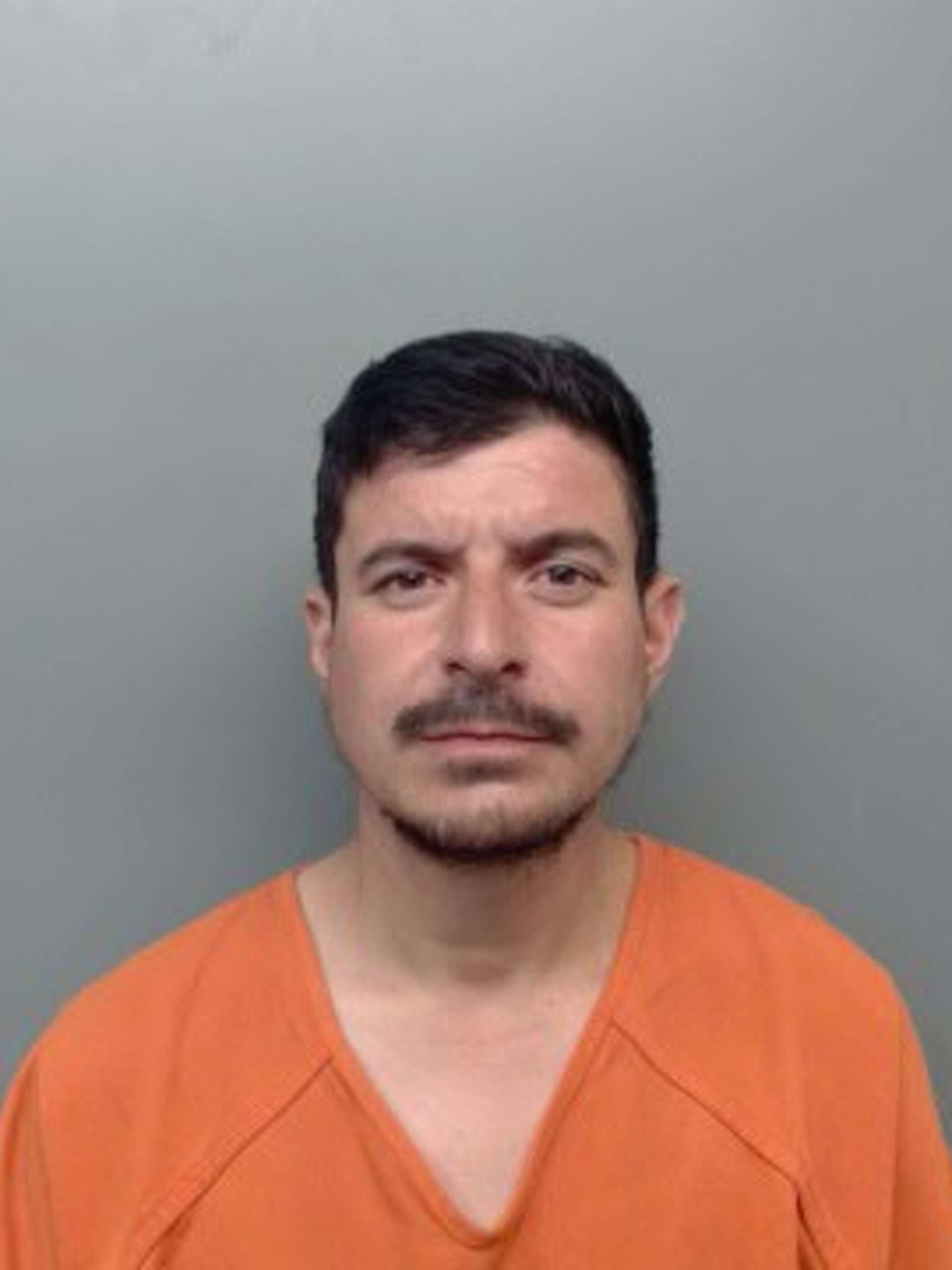LPD: Man arrested after damaging Laredo ER doors during escape attempt