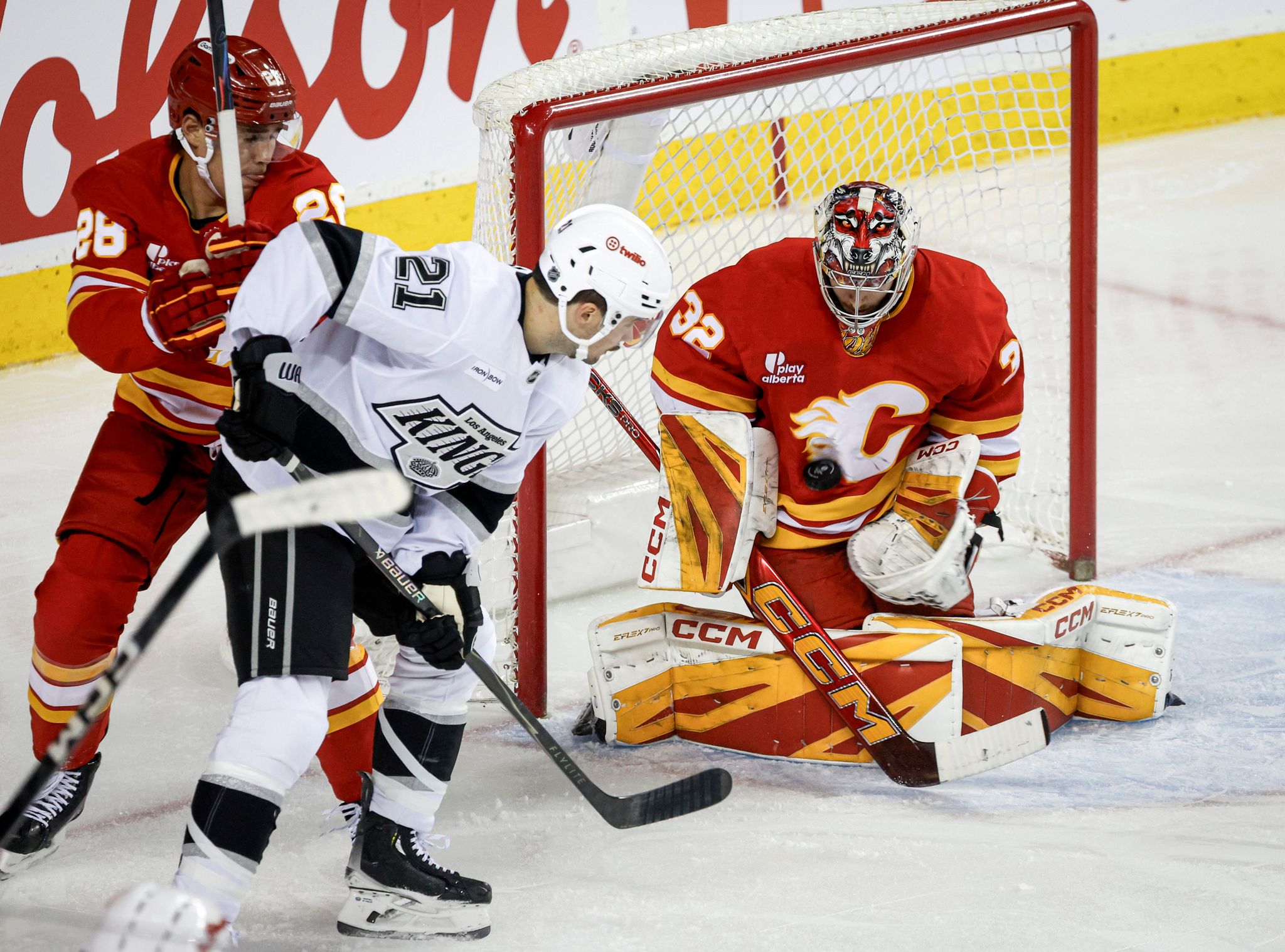 Yegor Sharangovich scores in shootout to lift Flames over Kings 3-2 ...