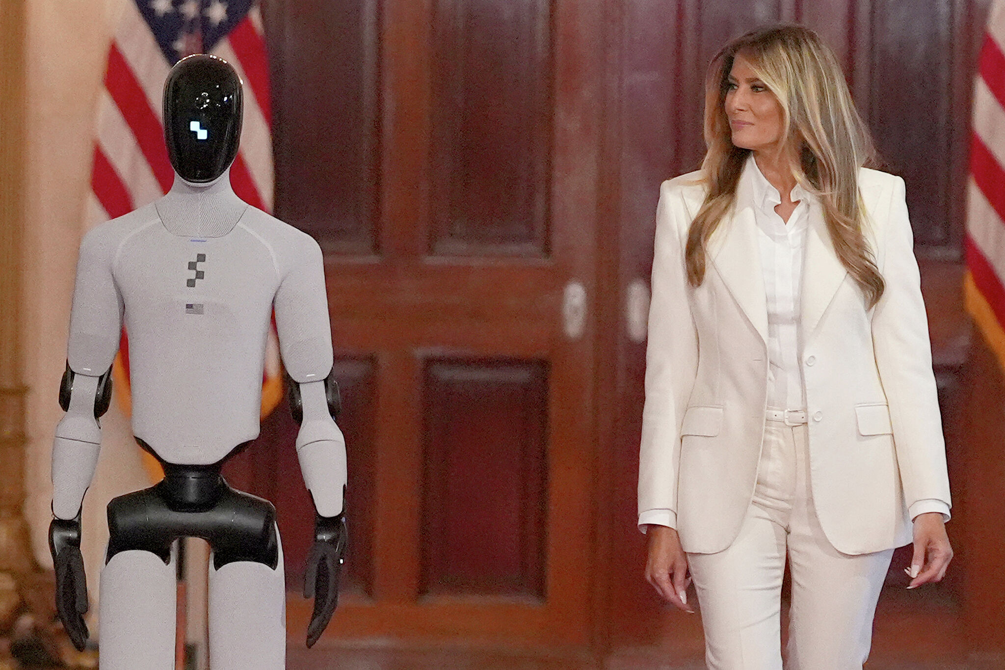 sfchronicle.com - Aidin Vaziri - Bay Area startup's robot joins Melania Trump at the White House