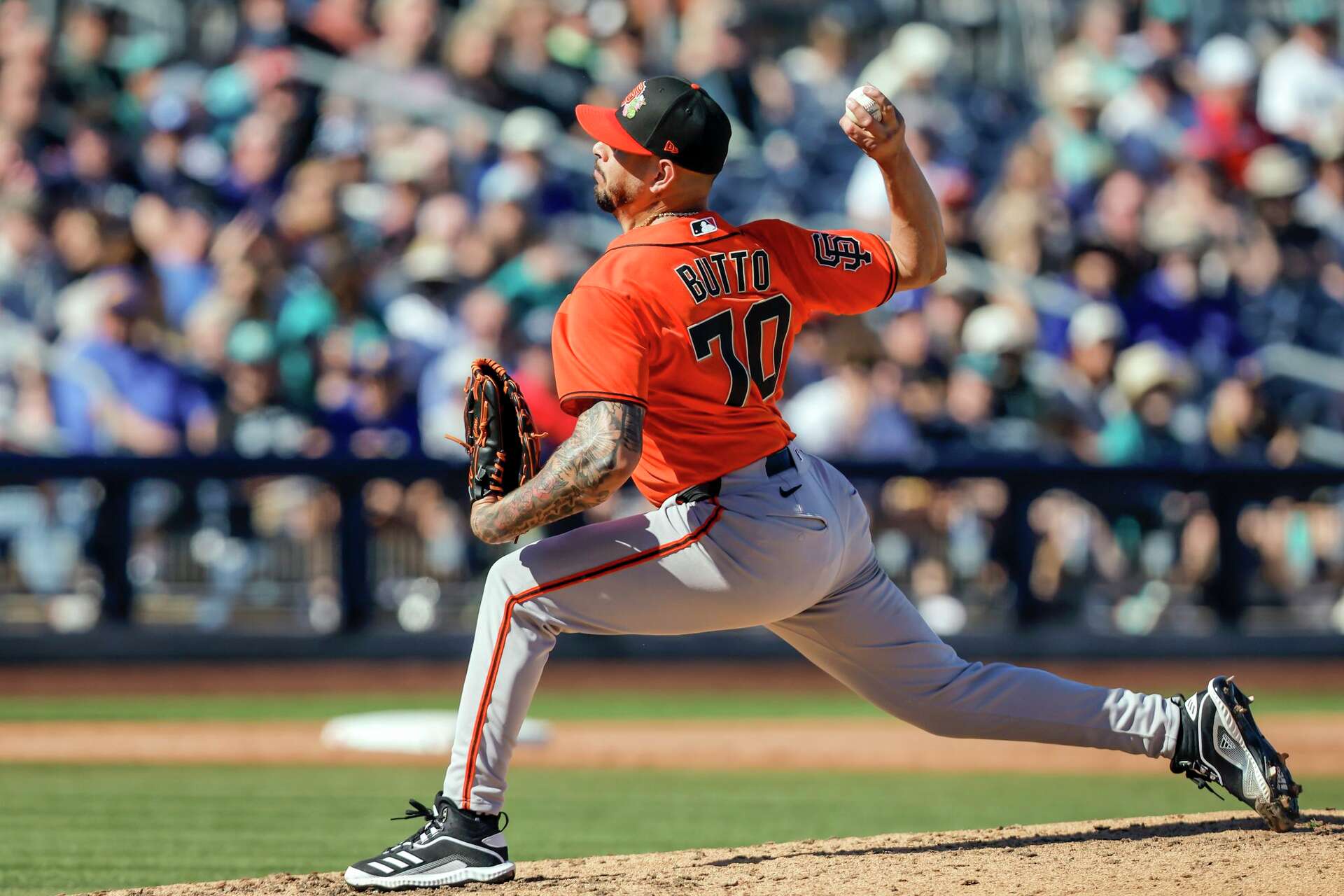 Giants reliever José Buttó has second surgery on throwing arm