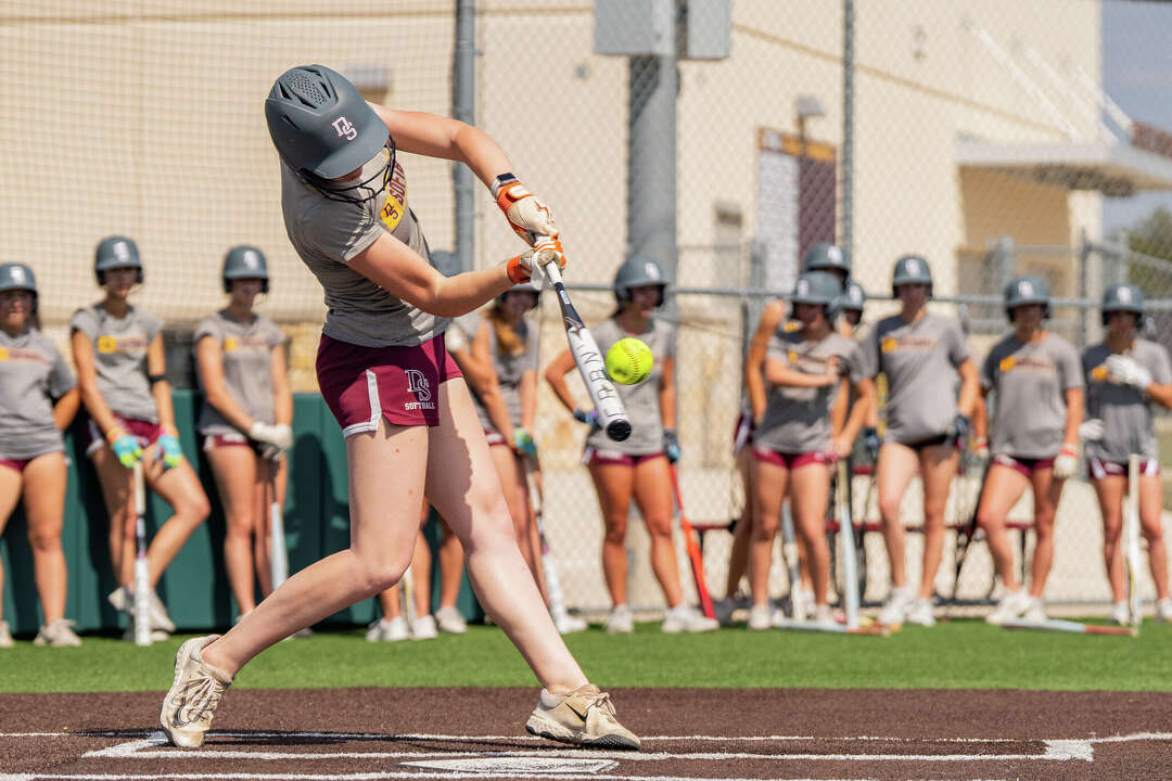 High school softball: 13 Central Texas schools advance in UIL playoffs