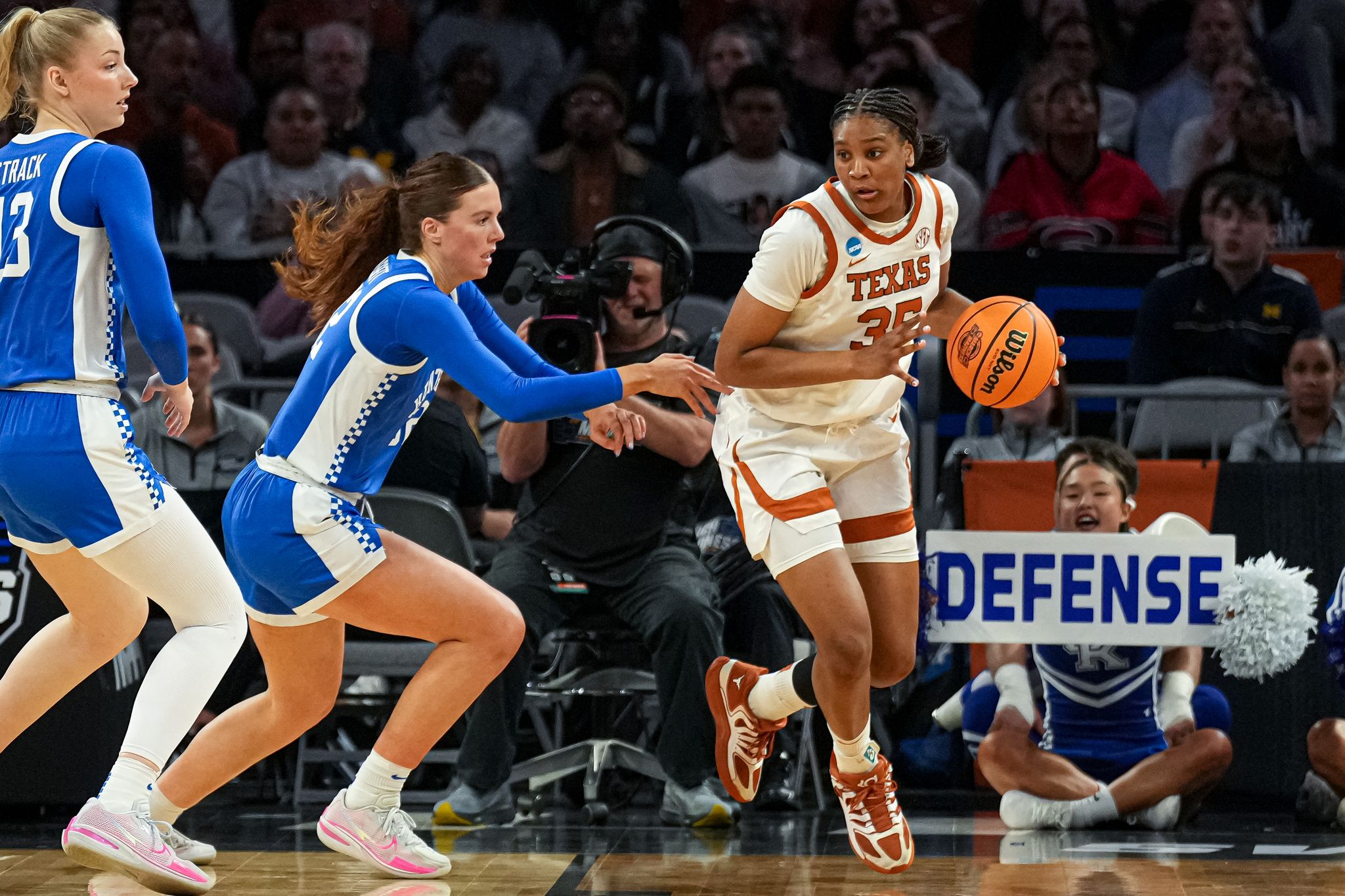 Texas women's basketball to play Ohio State, TCU in nonconference series at Dickies Arena