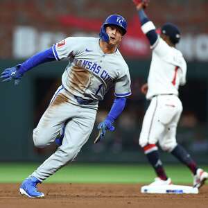 Dominic Smith hits walk-off grand slam as Braves rally past Royals 6-2
