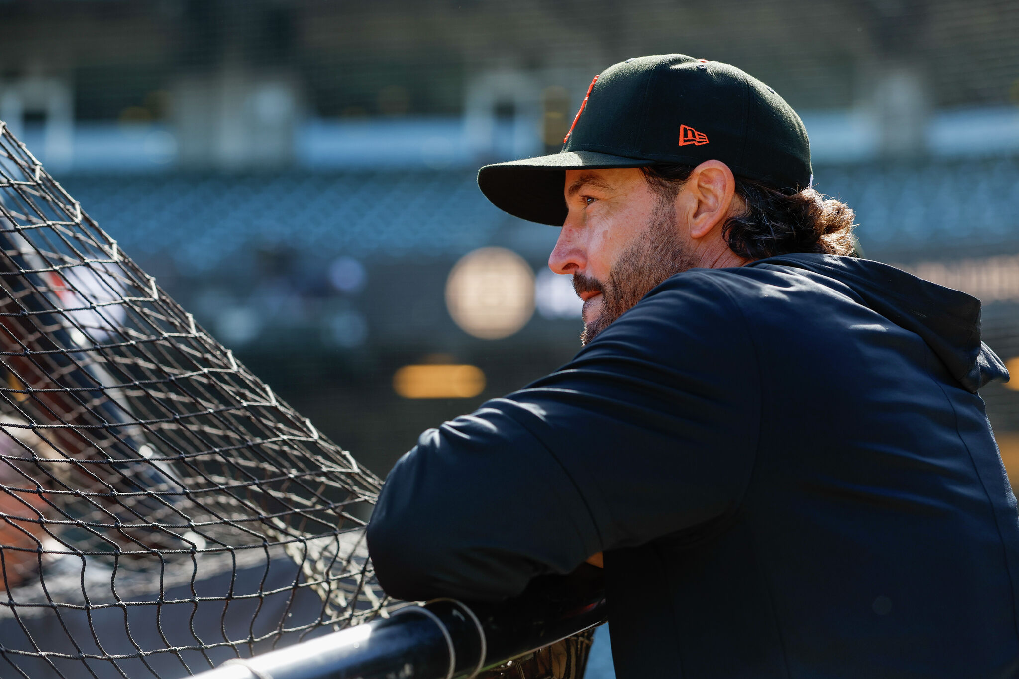 SF Giants manager has cringey in-game interview during season-opening sweep