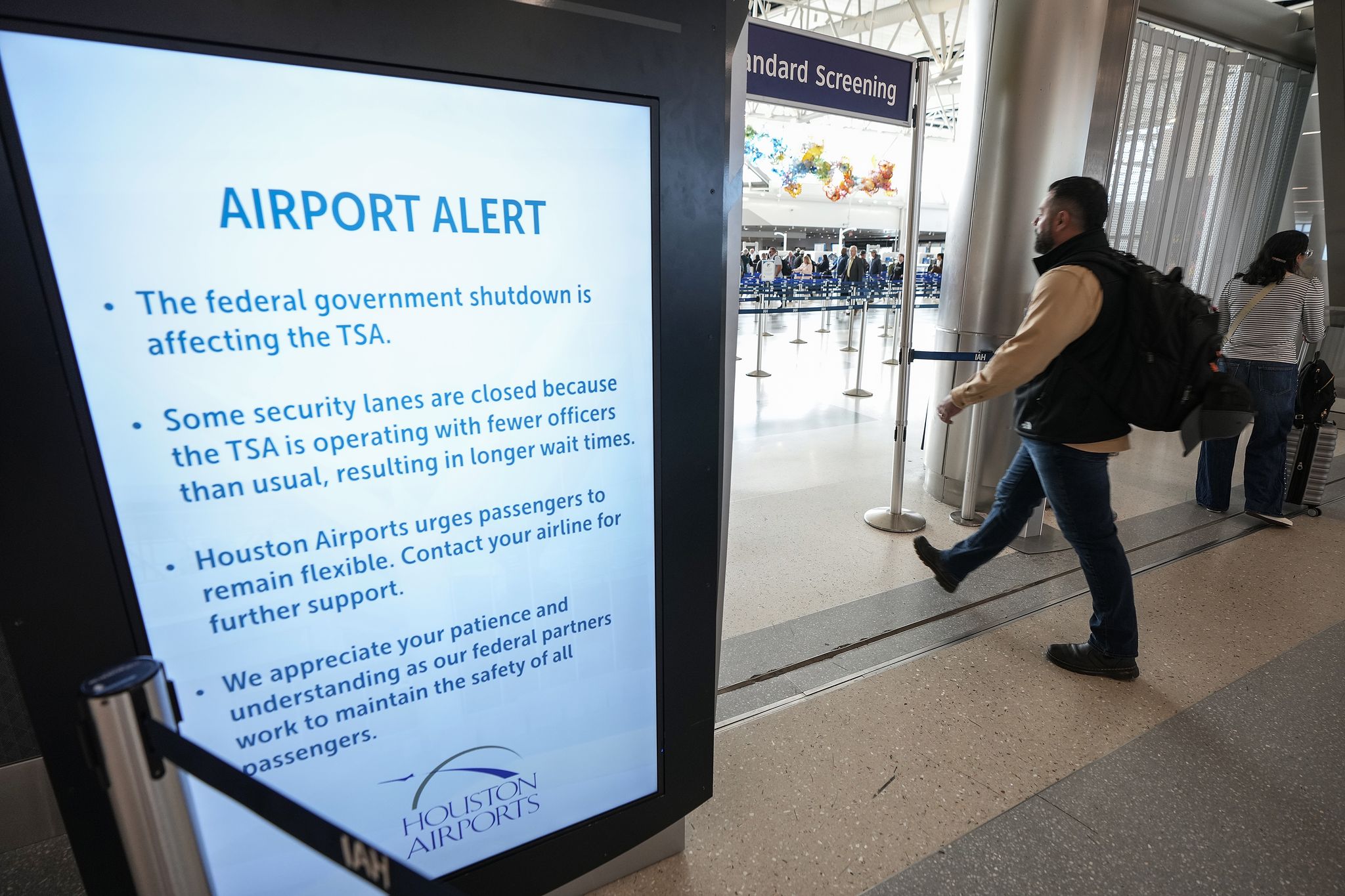 Der Flughafen IAH hat trotz der Haushaltssperre des ...