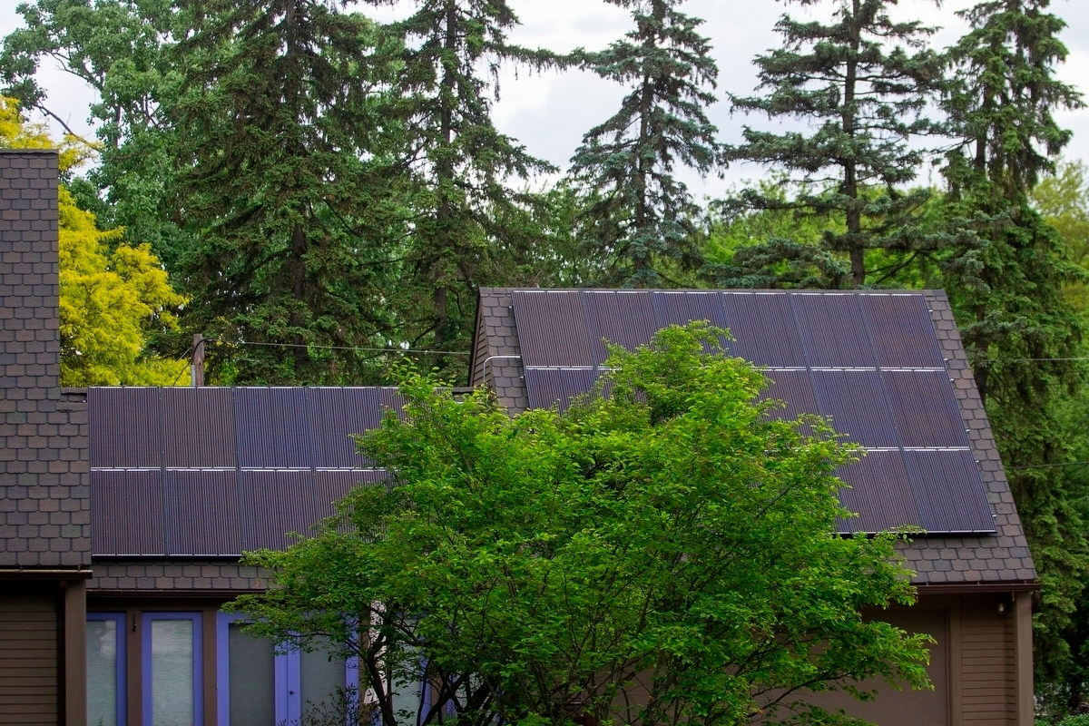 chron.com - ETHAN BAKULI/Planet Detroit - Solar panel group buys spread across Michigan as residents band together for discounts