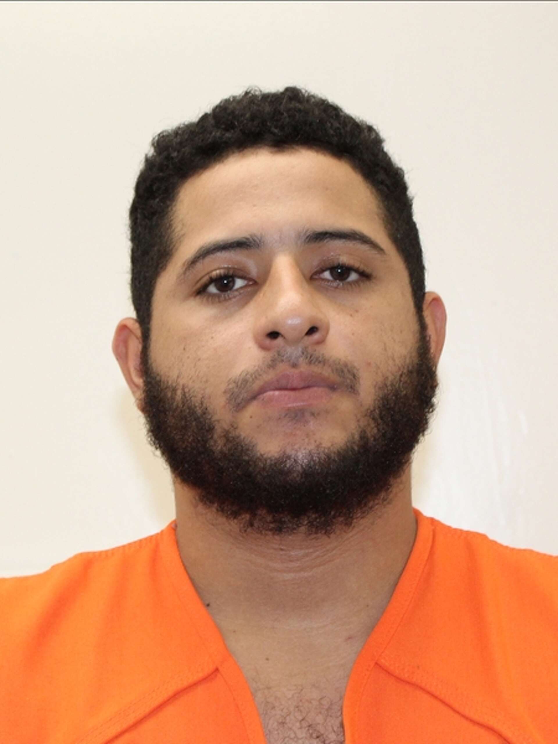 DPS: Laredo man arrested after pursuit in El Cenizo involving migrants