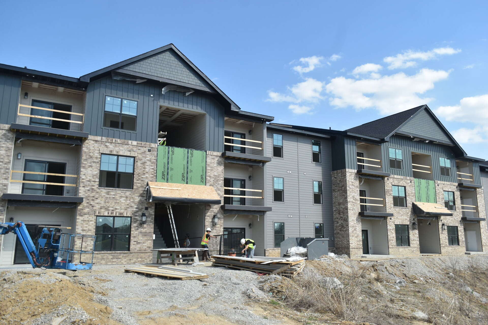 Final Latitude-38 apartments to open in Glen Carbon IL